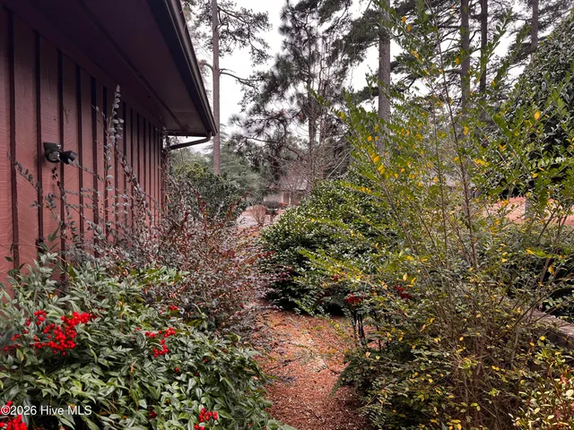 $320,000 | 260 Fairway Drive, Pinehurst, NC 28374