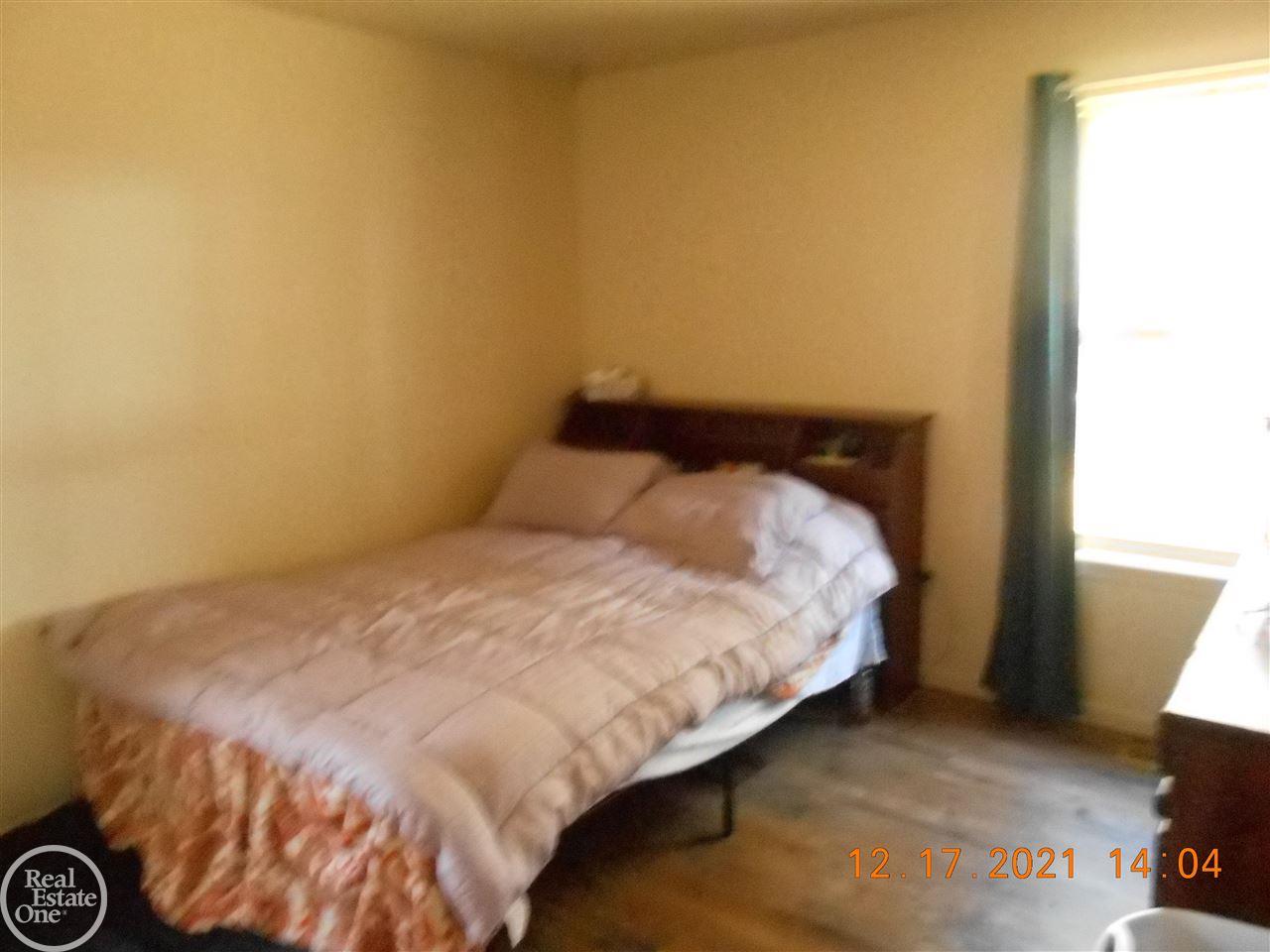 7771 Lakeshore Road Lexington, MI 48450 - Photo 17 of 22