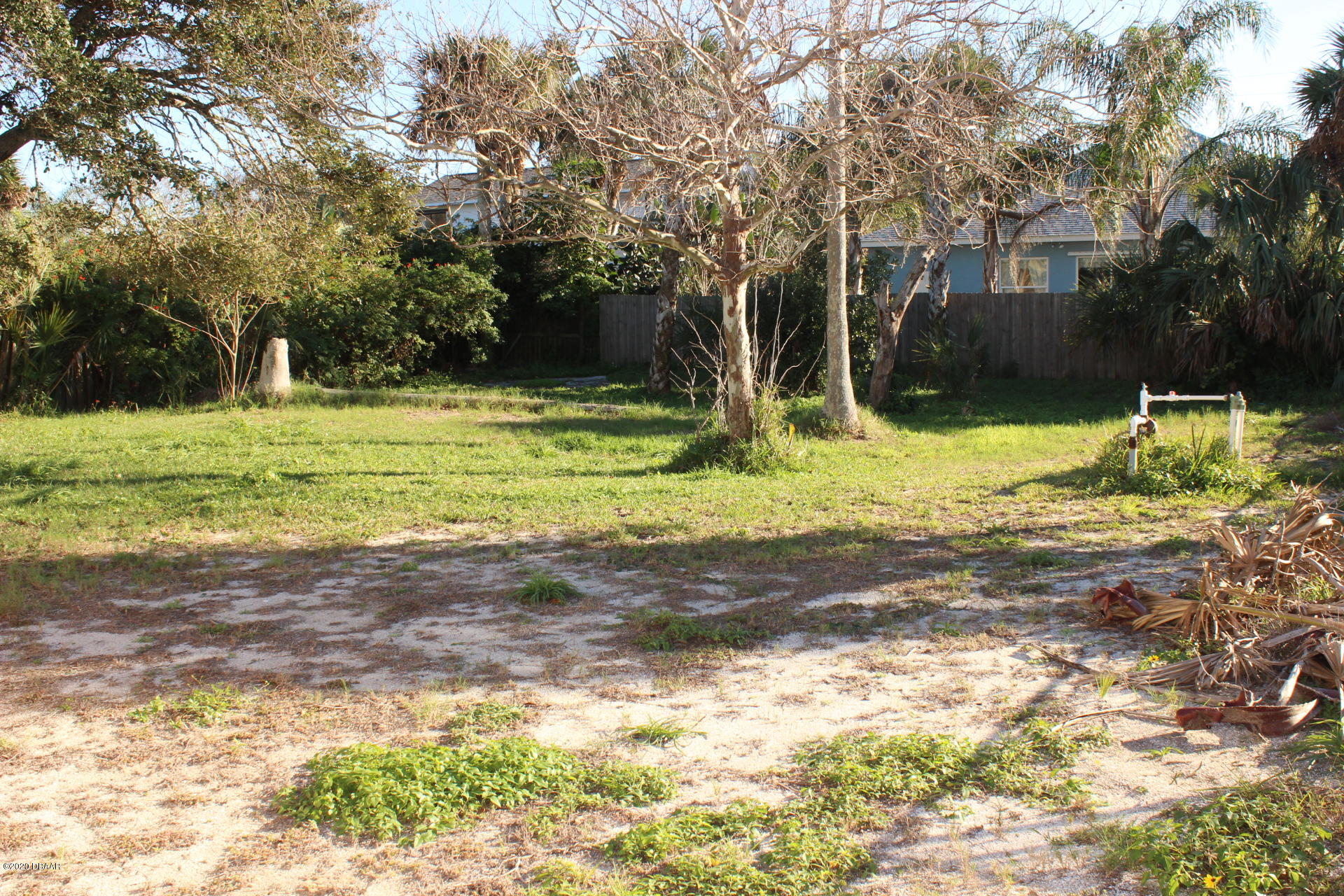 71 Cindy Lane Ponce Inlet, FL 32127 - Photo 23 of 25 Large Back Yard