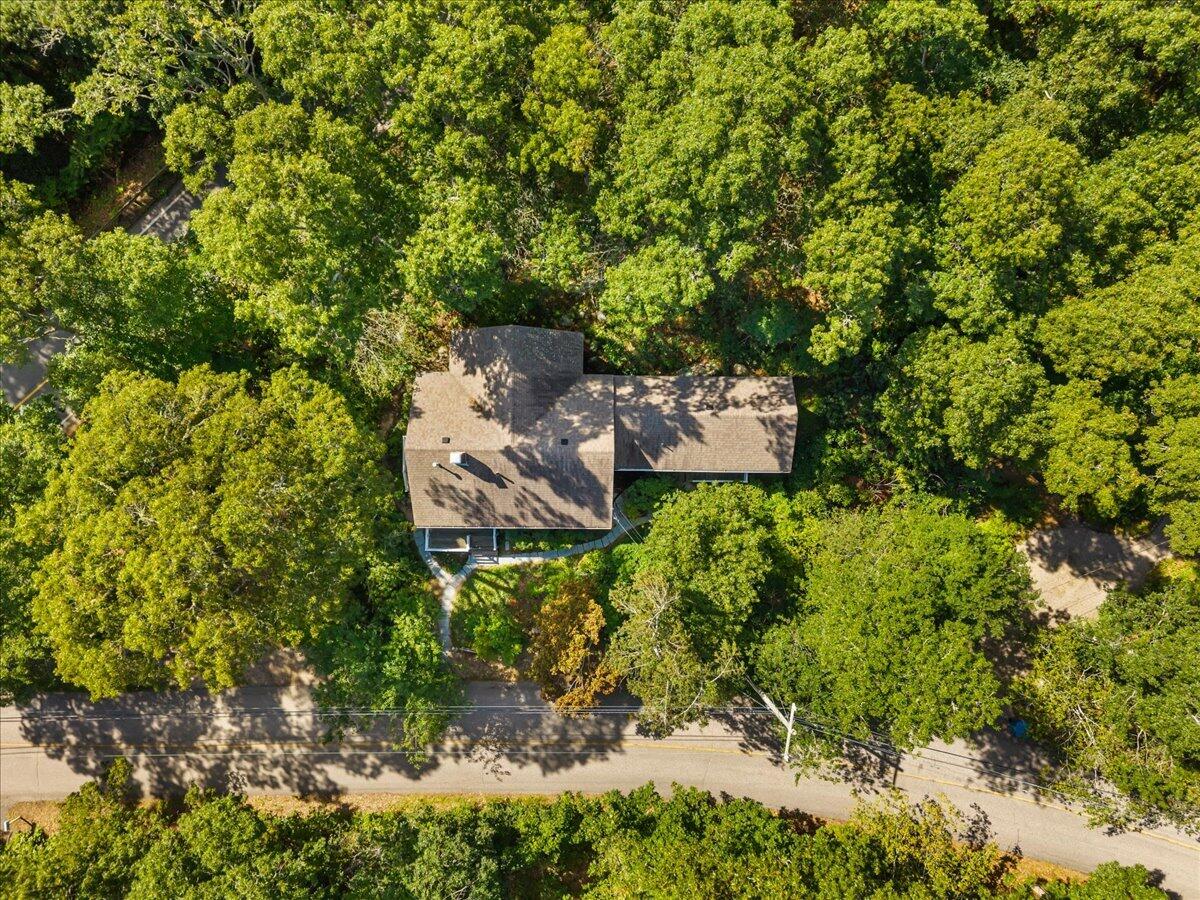 89 F R Lillie Road Woods Hole, MA 02543 - Photo 25 of 30 Aerial