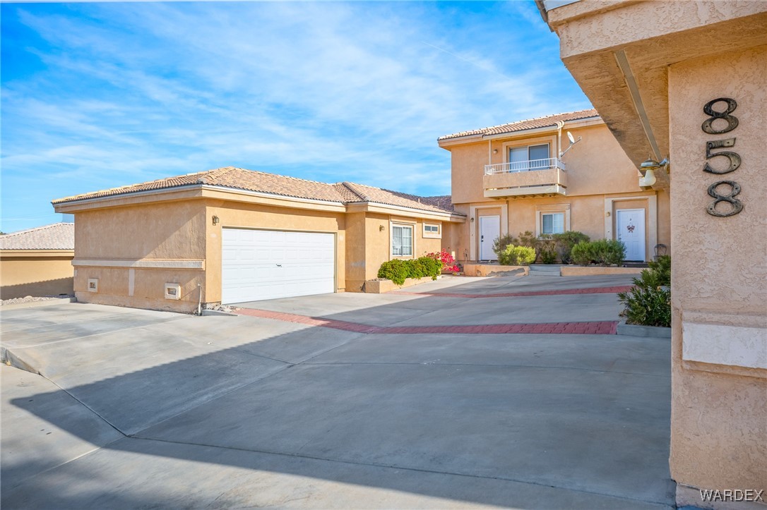 858 Campbell Road Bullhead City, AZ 86429 - Photo 5 of 20 Front of Structure