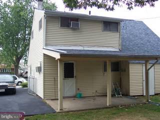 2815 Nature Road Philadelphia, PA 19154 - Photo 3 of 4 Gallery Image 3