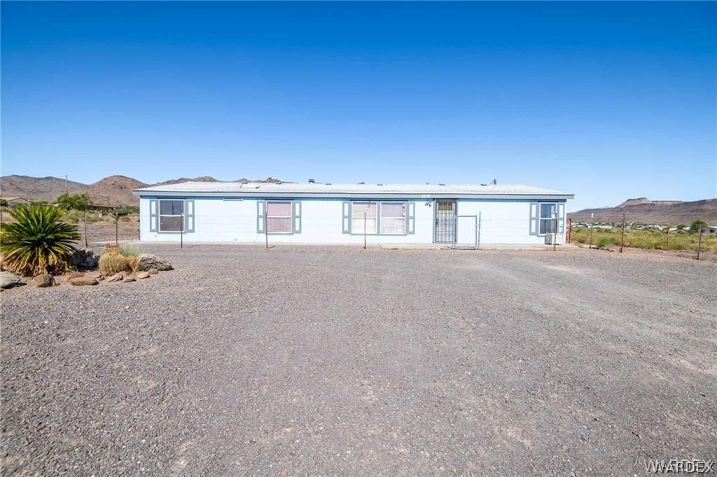 3732 Bibo Road Golden Valley, AZ 86413 - Photo 2 of 31