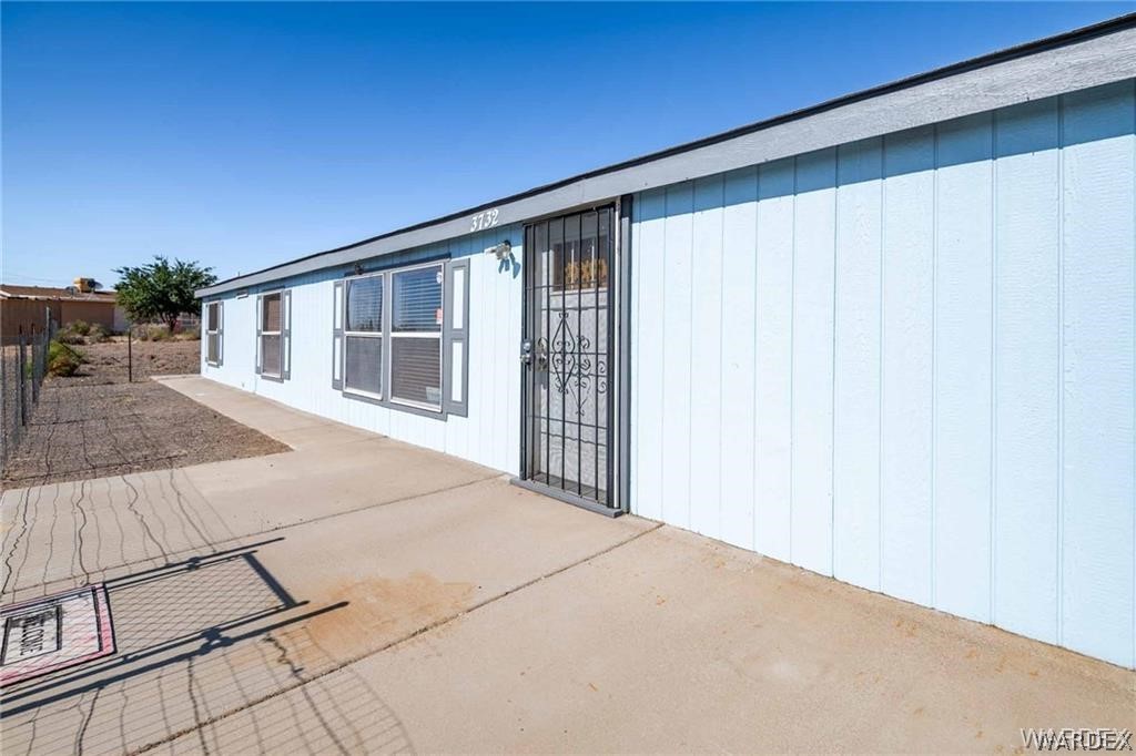 3732 Bibo Road Golden Valley, AZ 86413 - Photo 3 of 31