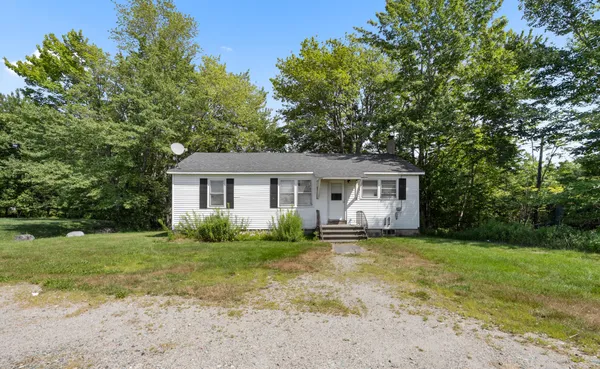 $400,000 | 113 Bass Harbor Road, Southwest Harbor, ME 04679