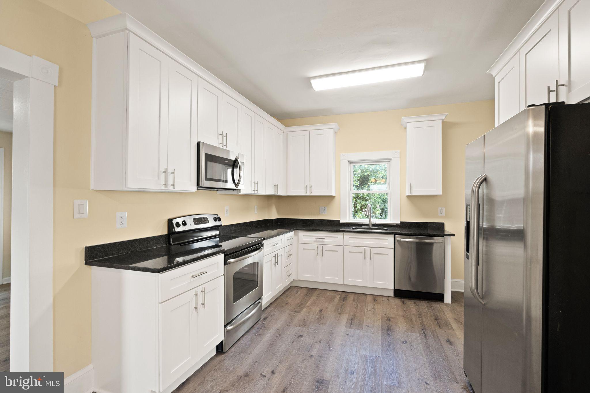 112 Rice Street Berryville, VA 22611 - Photo 18 of 63 Brand New Kitchen