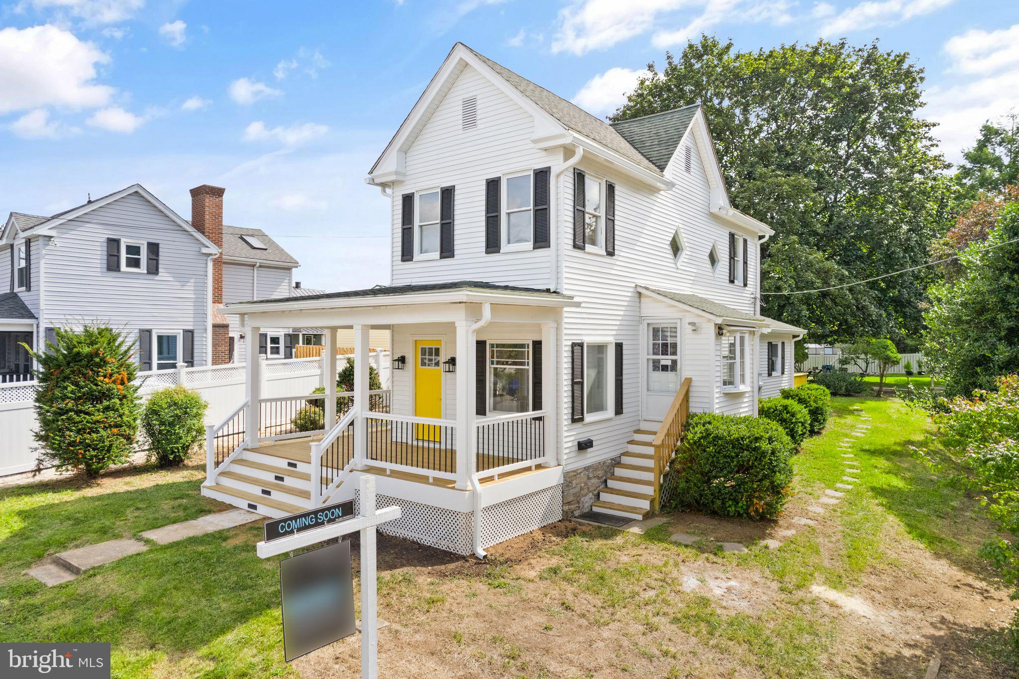 112 Rice Street Berryville, VA 22611 - Photo 3 of 63 112 Rice Street in Downtown Berryville