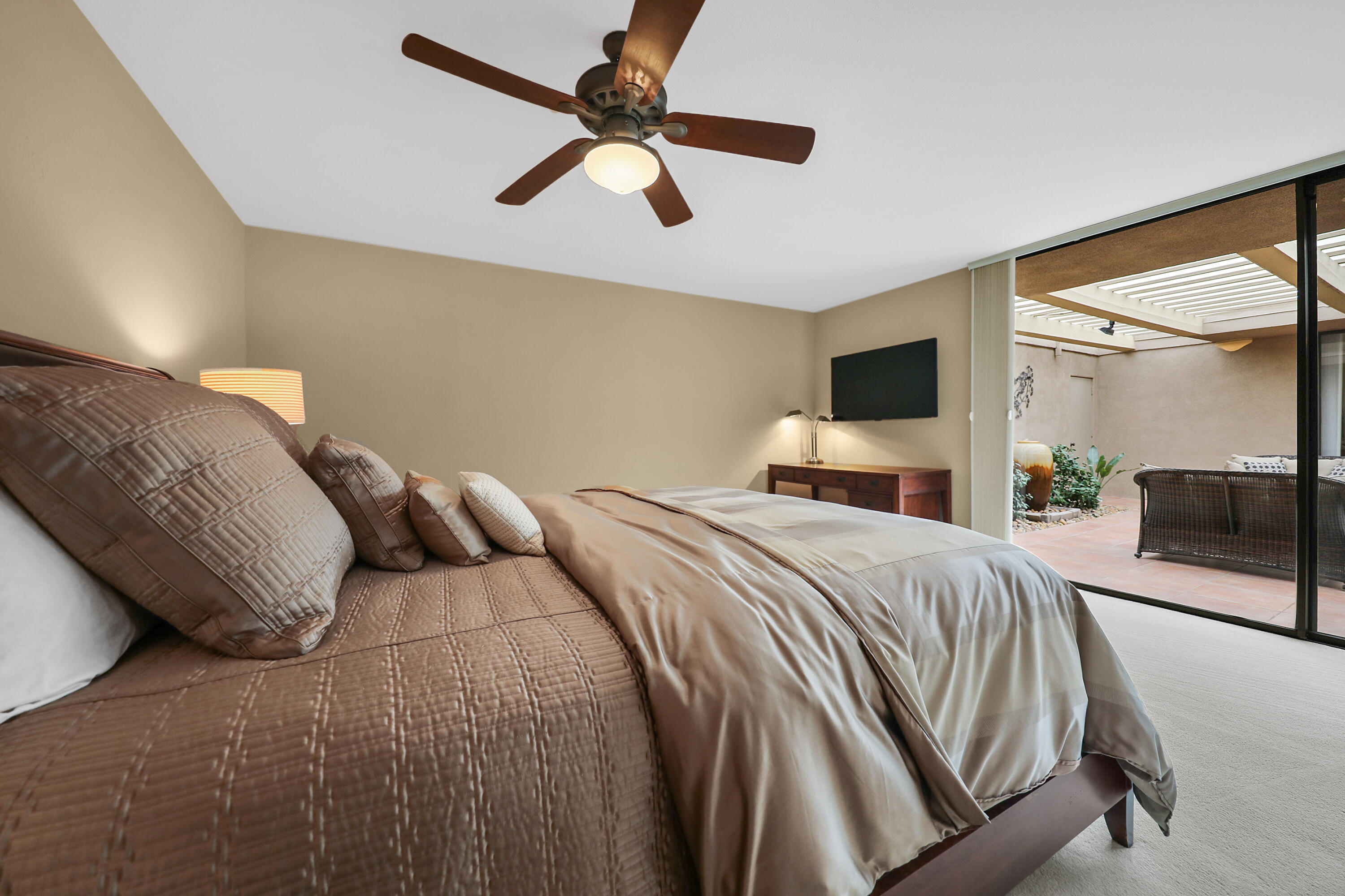 77775 Seminole Road Indian Wells, CA 92210 - Photo 29 of 49 Guest Bedroom