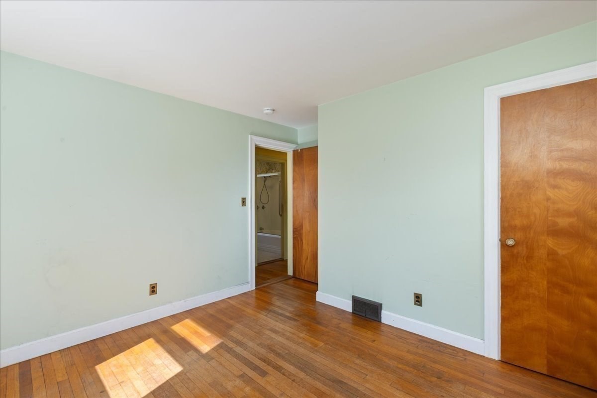 4 Oakhurst Road Beverly, MA 01915 - Photo 17 of 38 Gallery Image 17