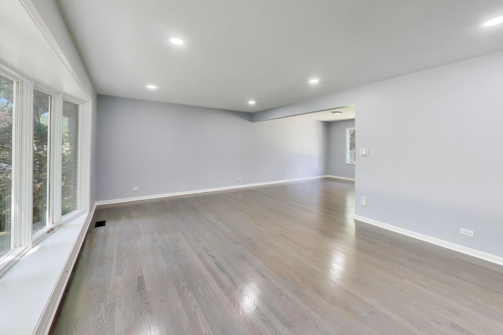 16W250 93rd Place Burr Ridge, IL 60527 - Photo 4 of 30