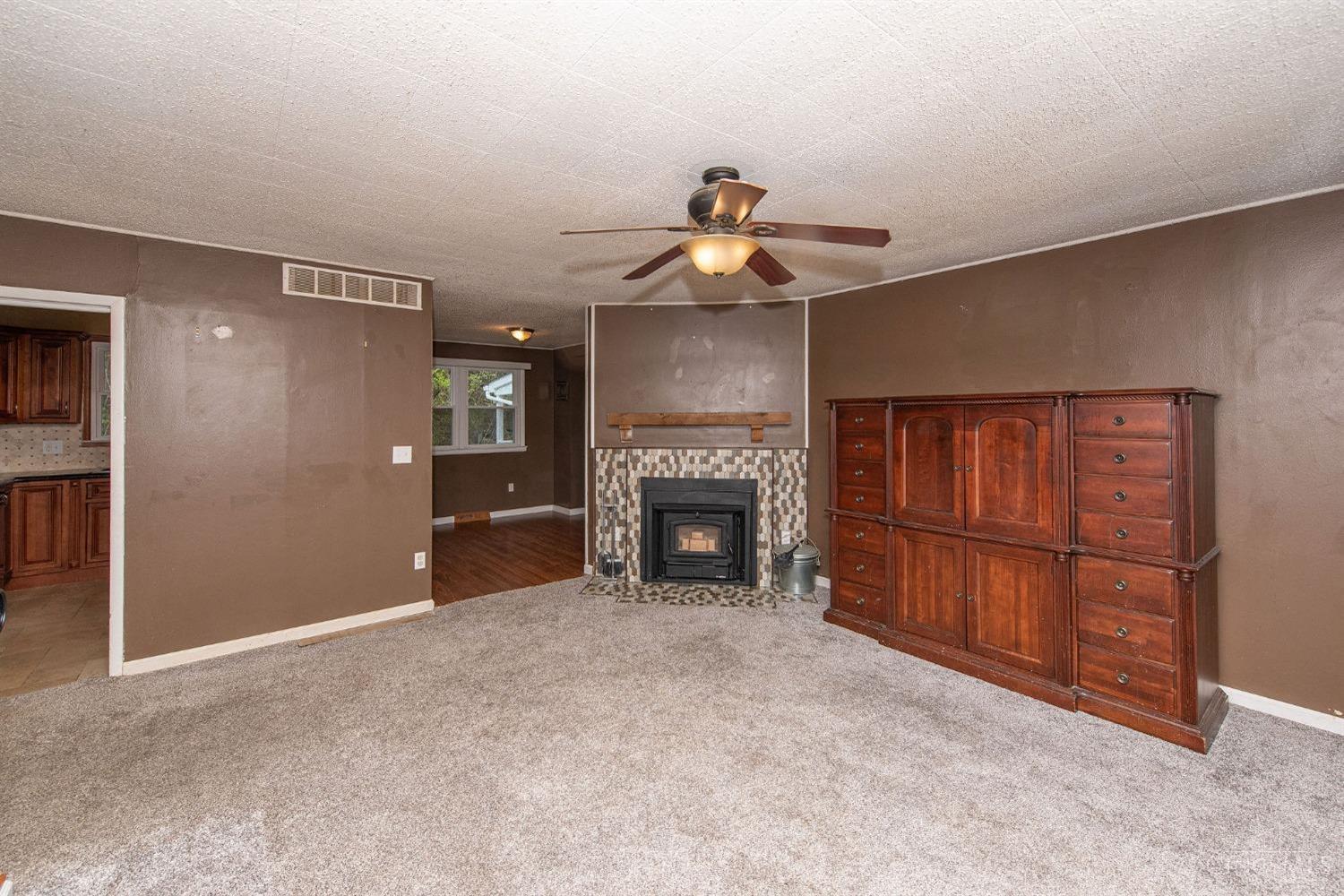 6870 Mullen Road Cincinnati, OH 45247 - Photo 5 of 46