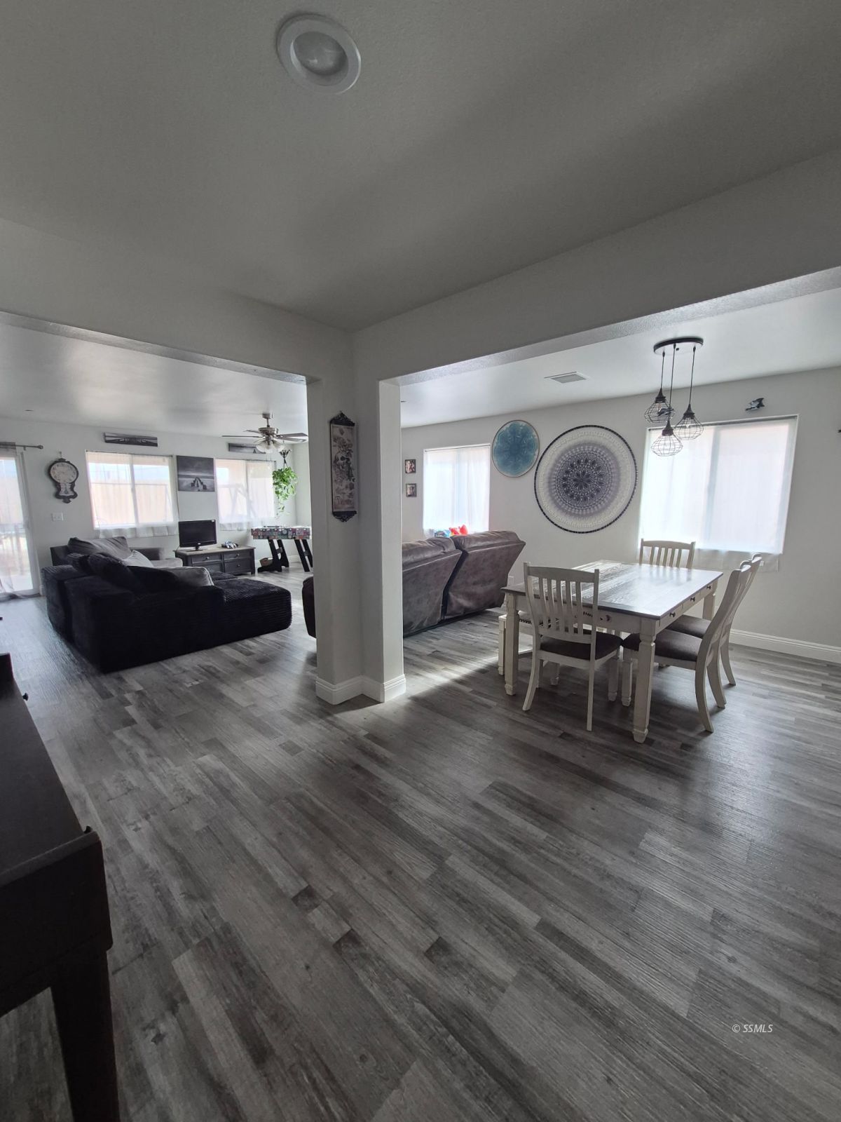 1406 Porter Street Ridgecrest, CA 93555 - Photo 6 of 19 Gallery Image 6
