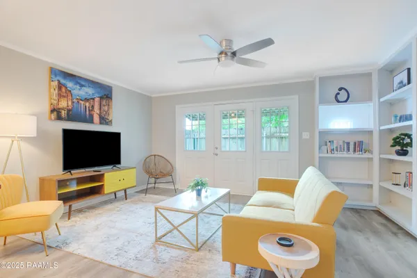 $2,000 | 114 Carlin Street, Lafayette, LA 70501