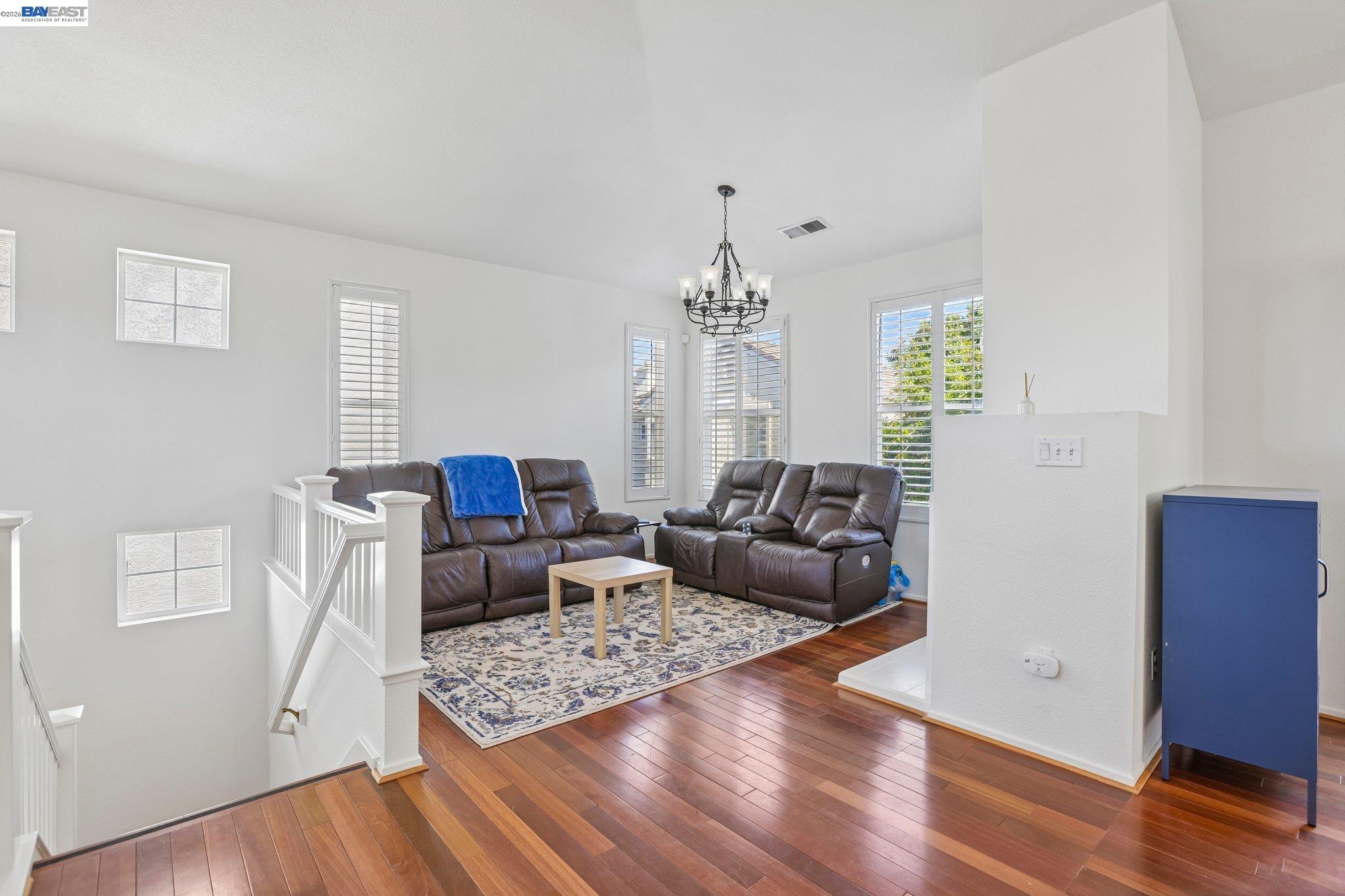 106 Triana Way San Ramon, CA 94583 - Photo 8 of 33 Gallery Image 8