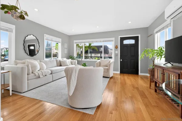 $949,000 | 4561 Bancroft Street, San Diego, CA 92116