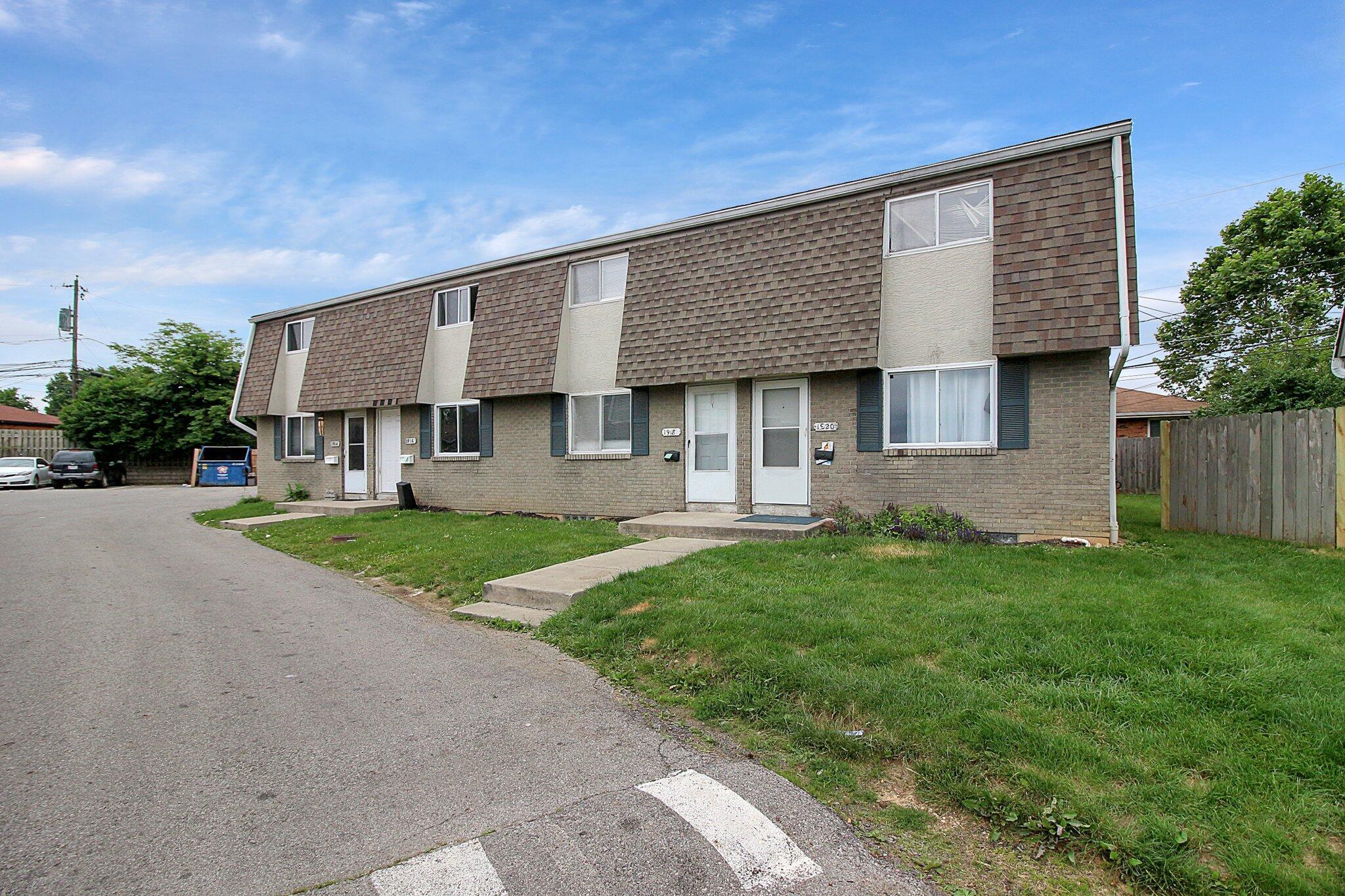 1918 Baldwin Road Reynoldsburg, OH 43068 - Photo 4 of 24 5-web-or-mls-1918-baldwin-rd