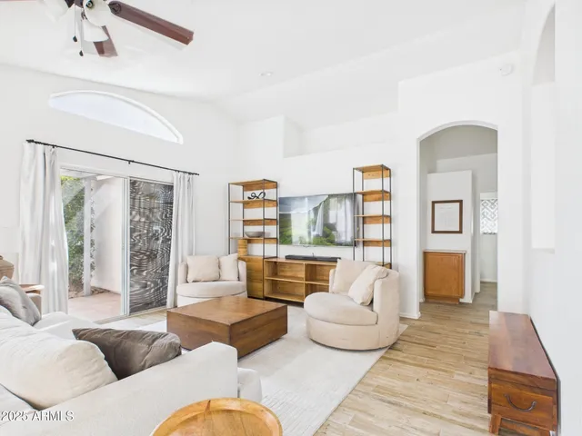 $2,175 | 7125 West La Senda Drive, Glendale, AZ 85310