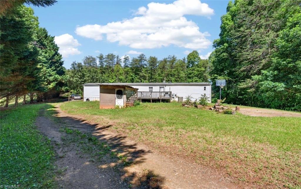 1709 Bud Tilley Road Pinnacle, NC 27043 - Photo 2 of 9