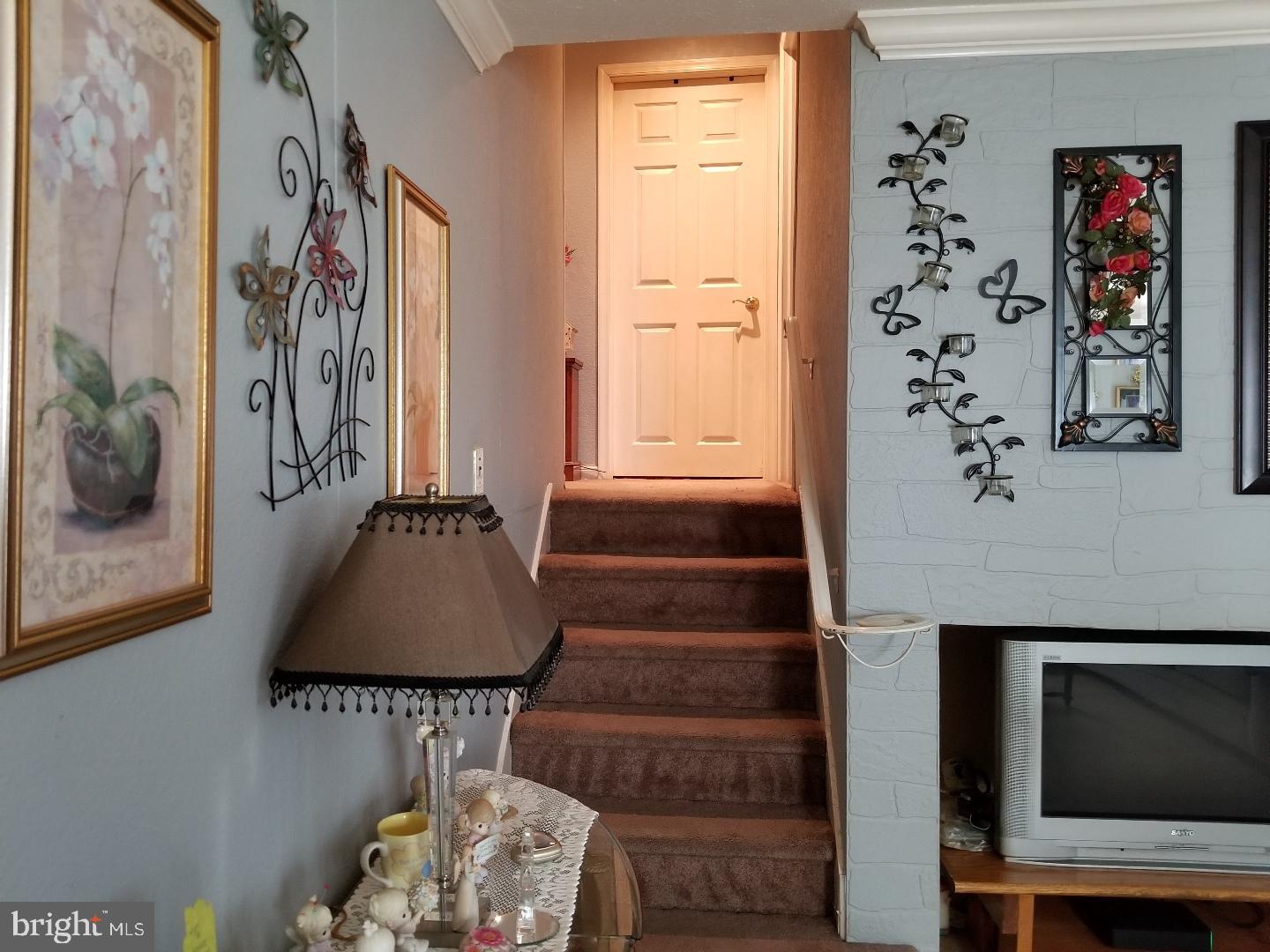 11030 Knights Road Philadelphia, PA 19154 - Photo 10 of 24