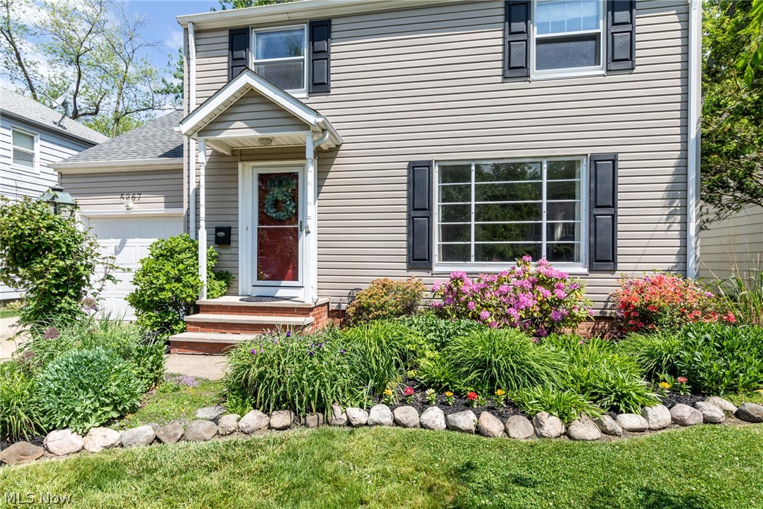 5267 Spencer Road Cleveland, OH 44124 - Photo 2 of 35