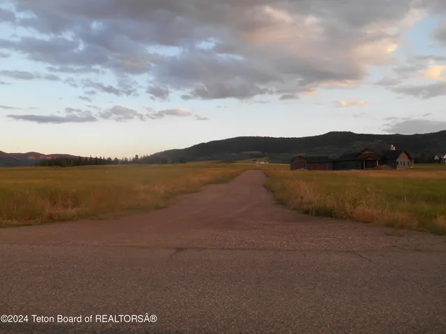 $235,000 | Lot 6 Fox Den Lane, Smoot, WY 83126