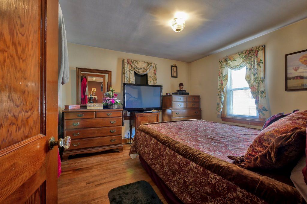 58 Fairview Avenue Nashua, NH 03060 - Photo 17 of 29
