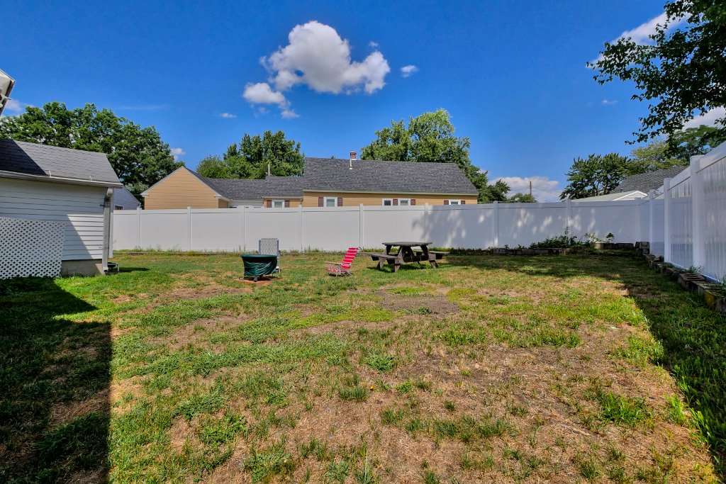 58 Fairview Avenue Nashua, NH 03060 - Photo 6 of 29