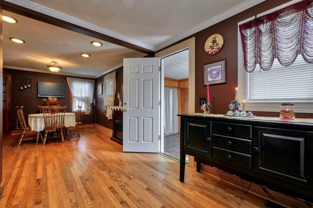 58 Fairview Avenue Nashua, NH 03060 - Photo 9 of 29