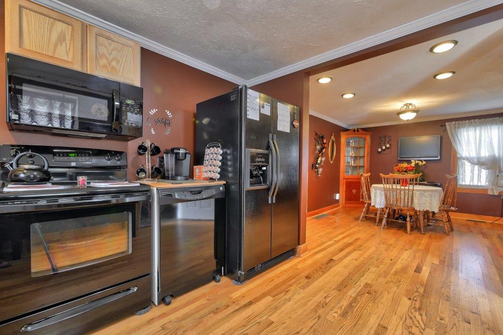 58 Fairview Avenue Nashua, NH 03060 - Photo 10 of 29