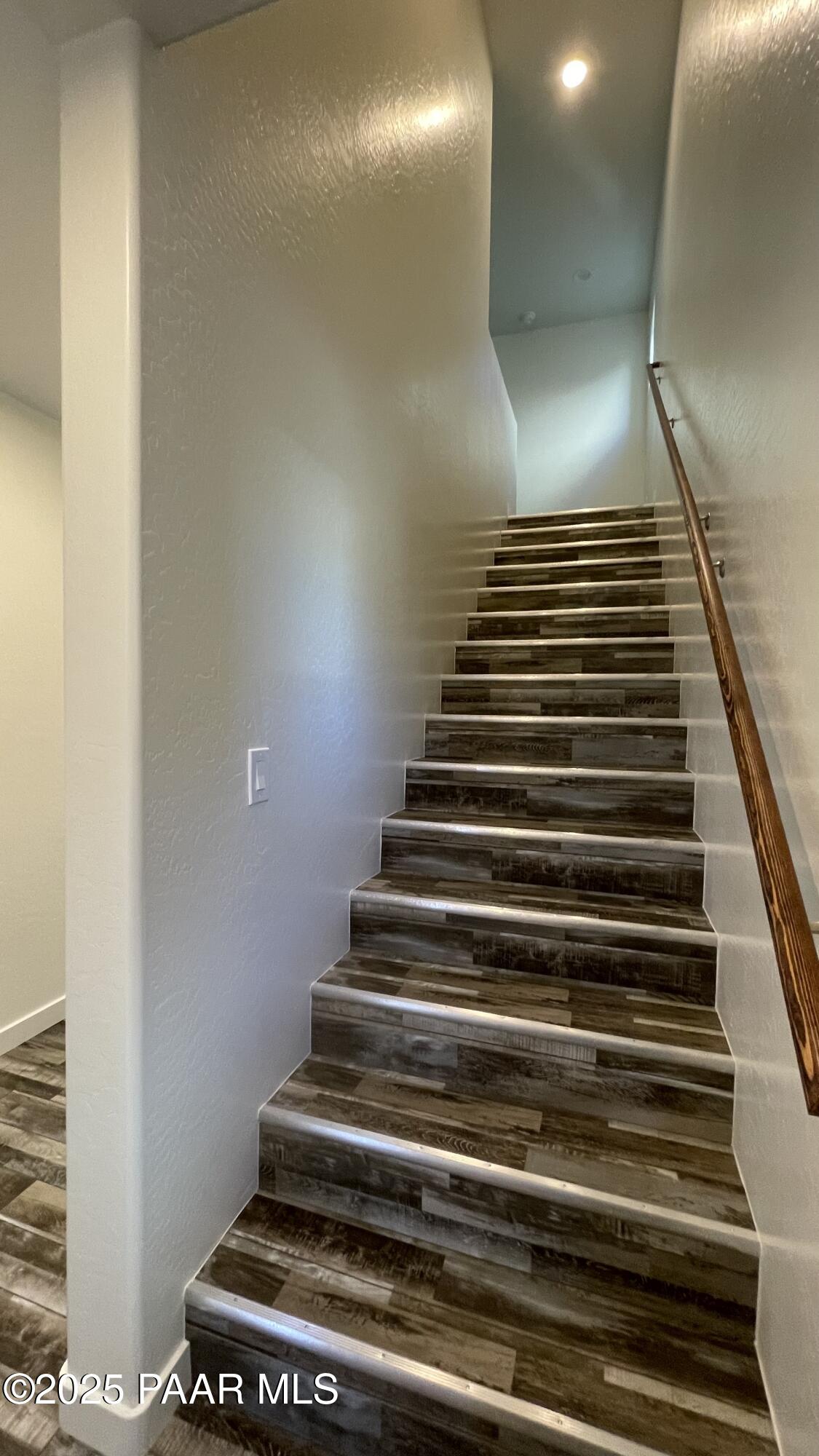3965 North Robert Road Prescott Valley, AZ 86314 - Photo 9 of 26 lower_stairs2