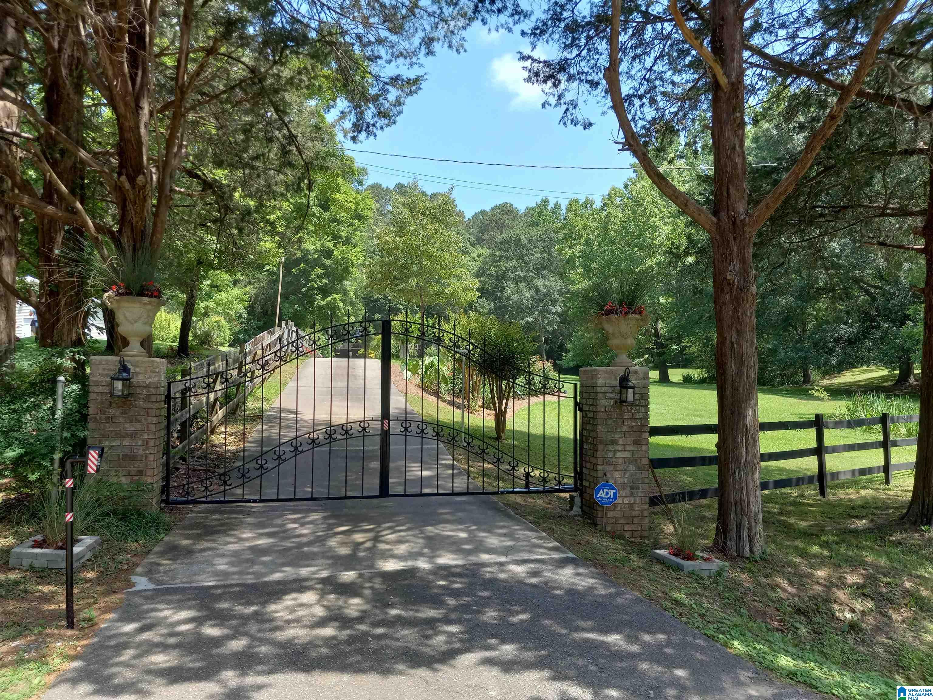 8306 Cedar Mountain Road Pinson, AL 35126 - Photo 36 of 44