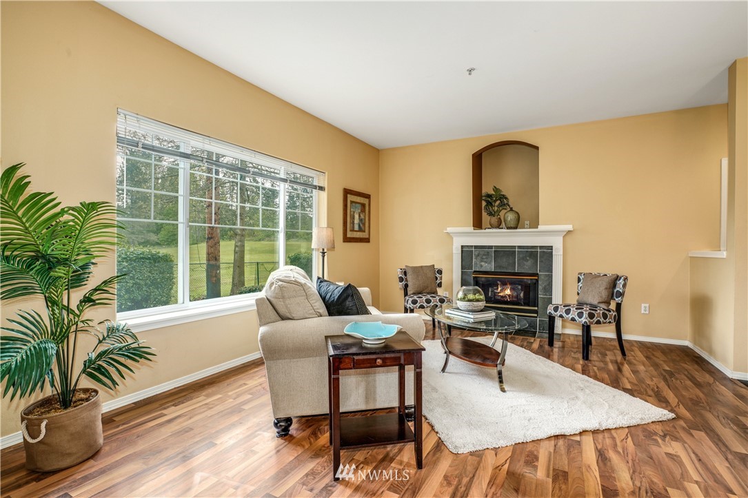 14130 Southeast 171st Way, Unit D105 Renton, WA 98058 - Photo 4 of 25 Gallery Image 4