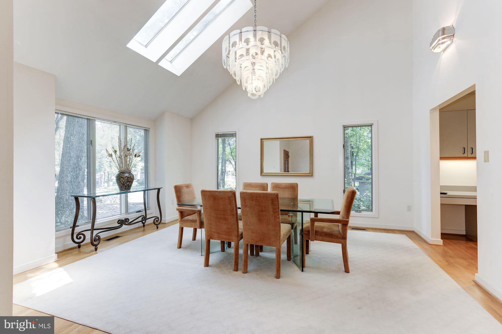 11593 Lake Newport Road Reston, VA 20194 - Photo 12 of 82 Large dining room with skylights