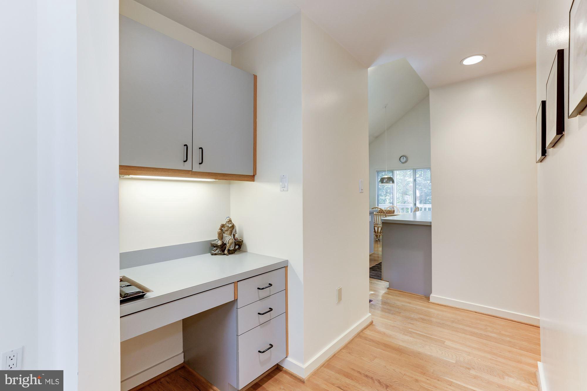 11593 Lake Newport Road Reston, VA 20194 - Photo 23 of 82
