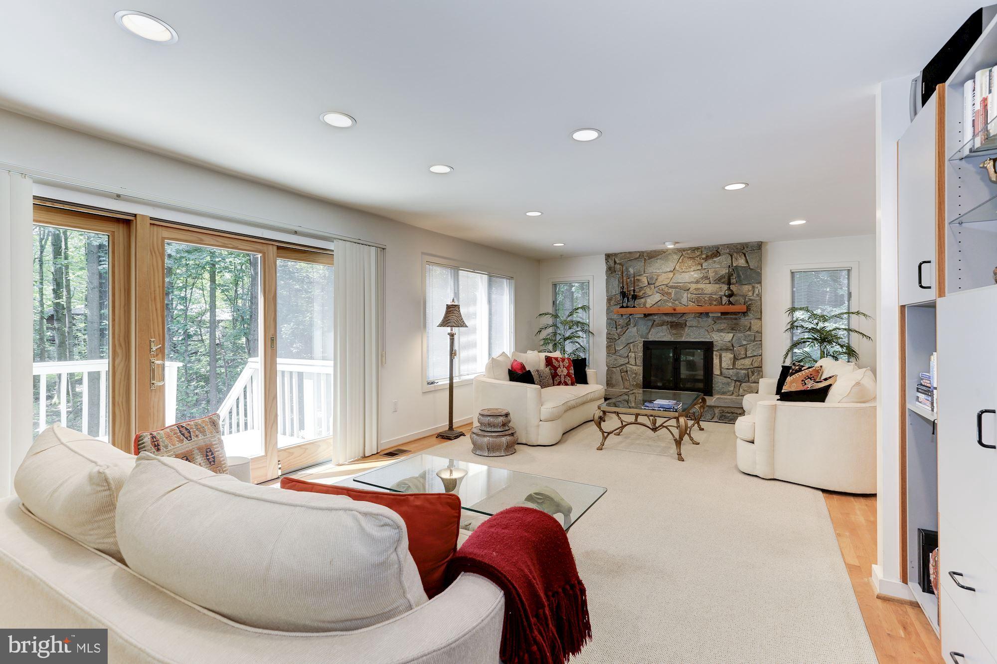11593 Lake Newport Road Reston, VA 20194 - Photo 30 of 82