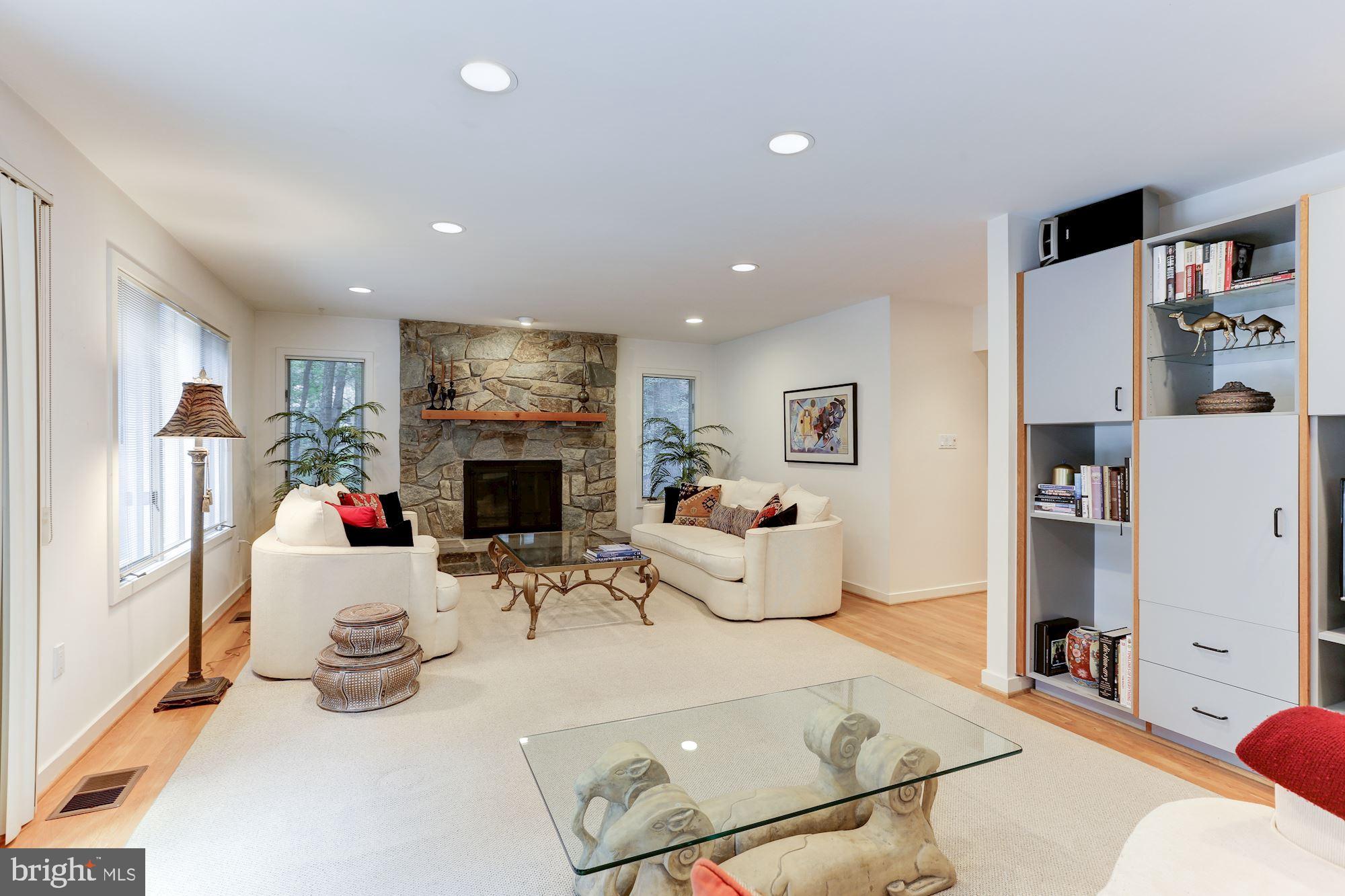 11593 Lake Newport Road Reston, VA 20194 - Photo 32 of 82