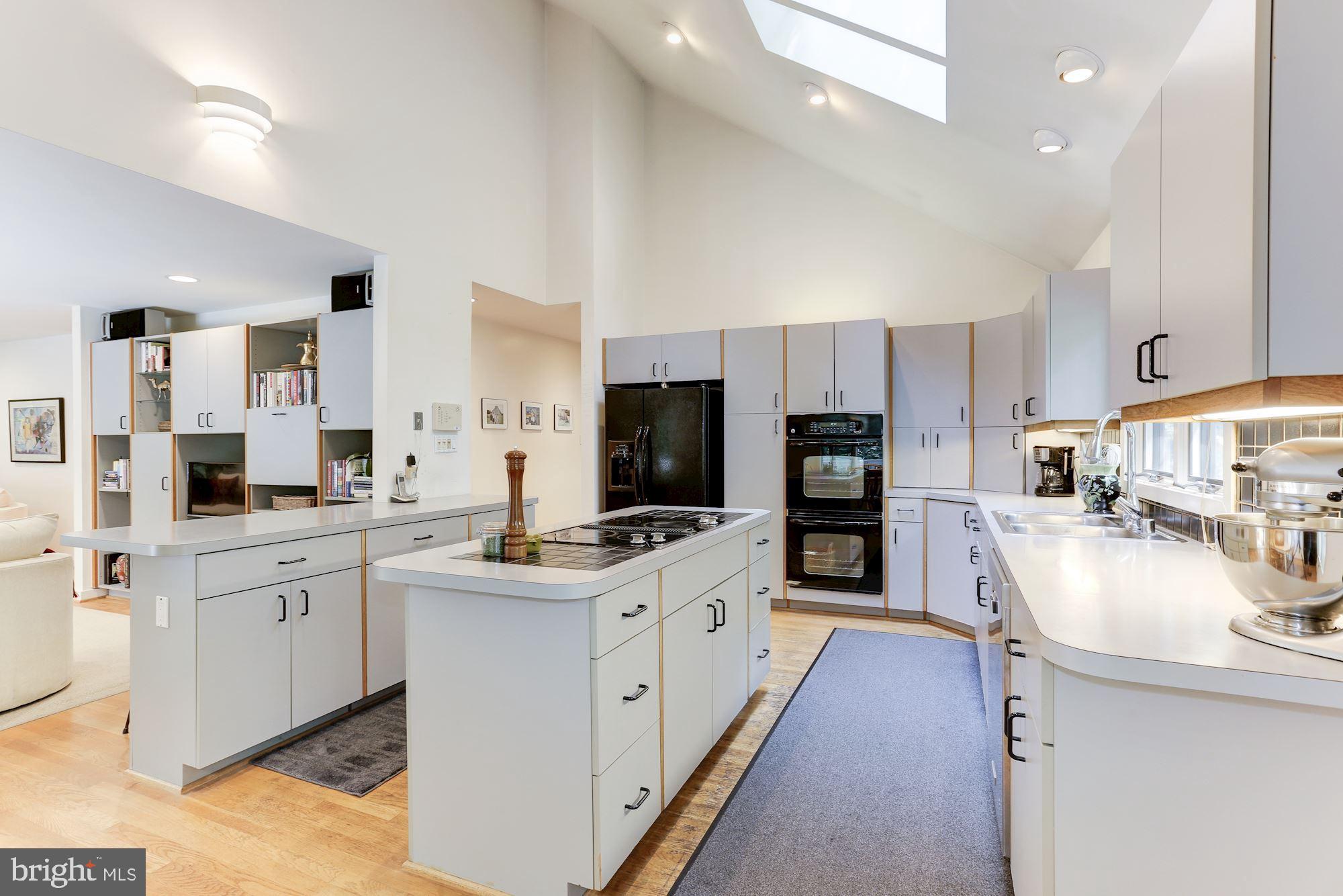 11593 Lake Newport Road Reston, VA 20194 - Photo 48 of 82