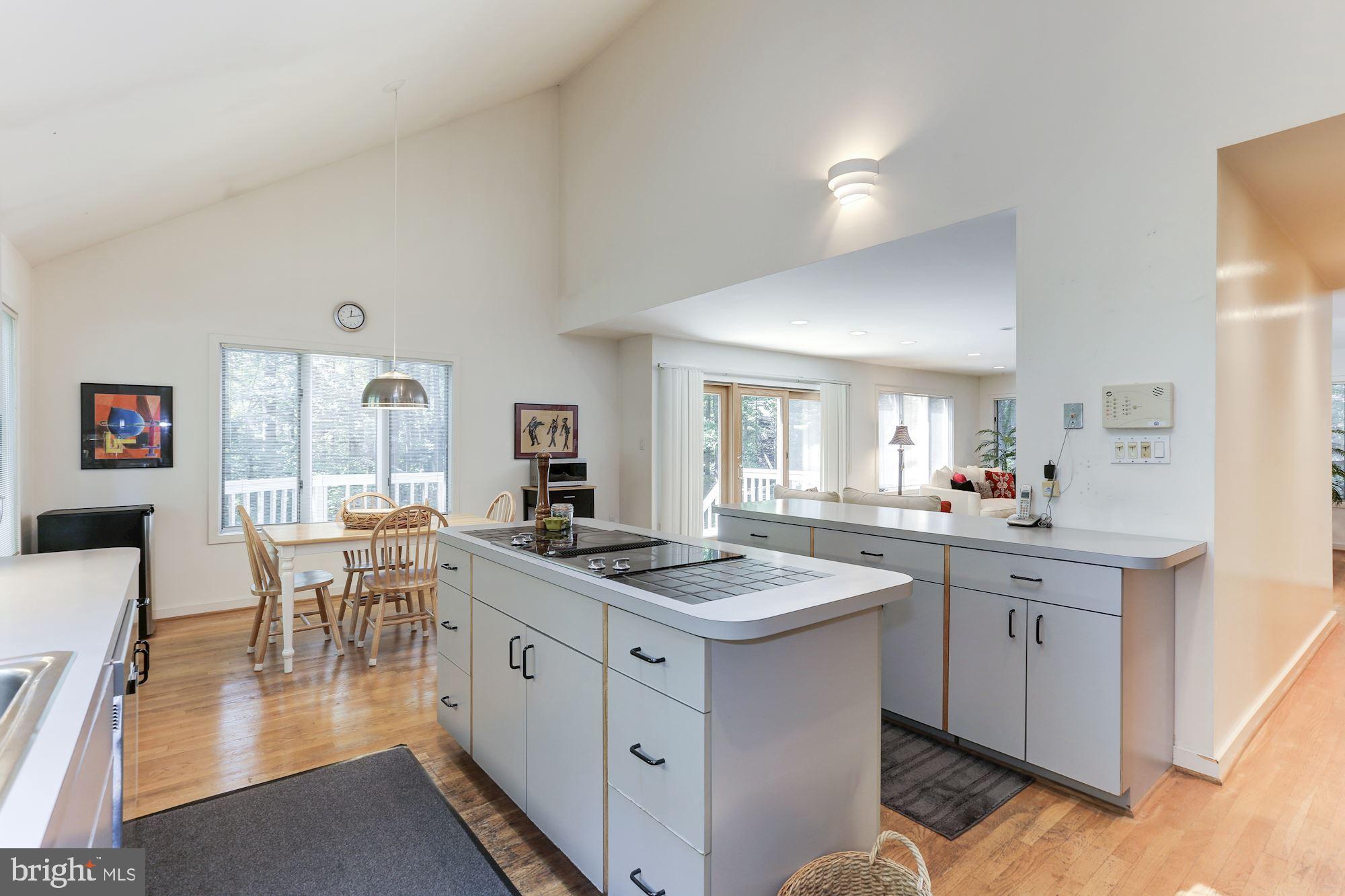 11593 Lake Newport Road Reston, VA 20194 - Photo 53 of 82