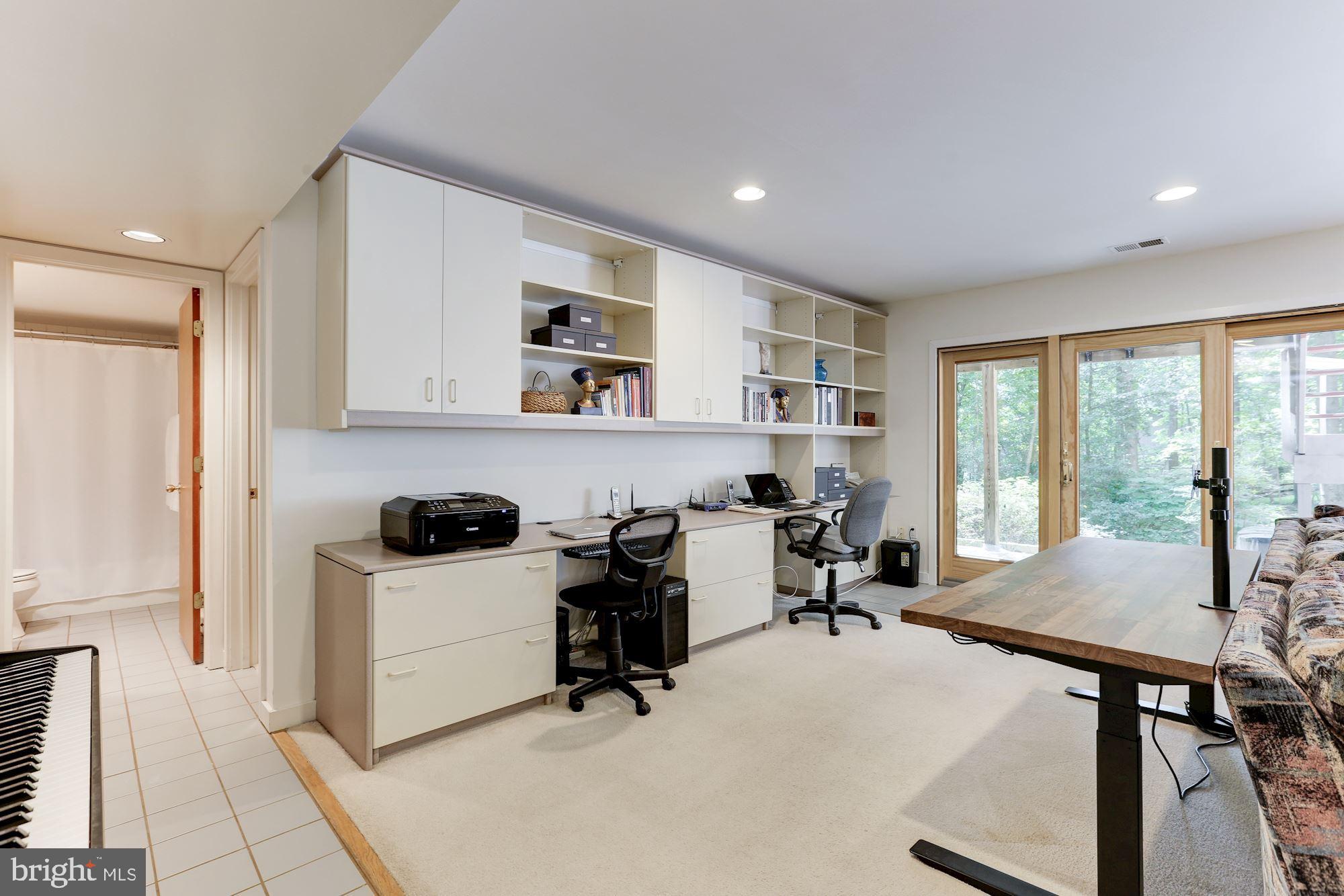 11593 Lake Newport Road Reston, VA 20194 - Photo 70 of 82