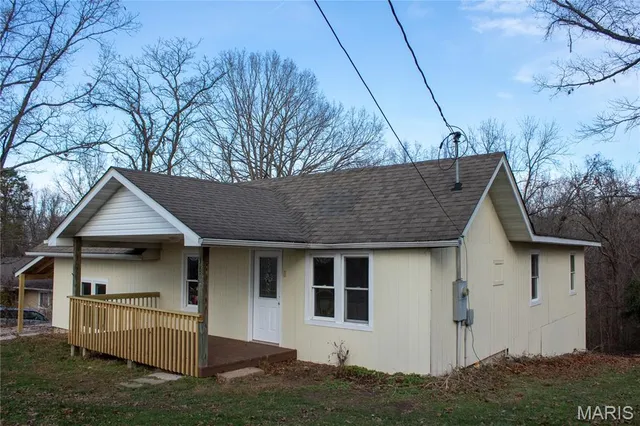 $189,000 | 386 Birds Nest Road, Steelville, MO 65565