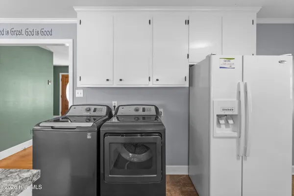 $219,900 | 129 Pineland Avenue, Mount Olive, NC 28365