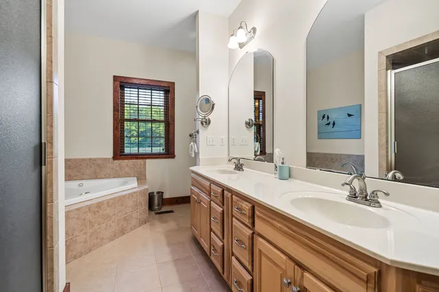 $585,000 | 195 Summer Breeze Drive, Smithville, TN 37166