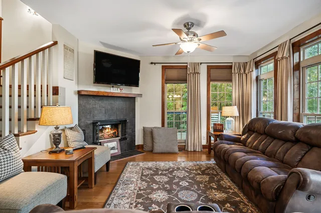 $585,000 | 195 Summer Breeze Drive, Smithville, TN 37166