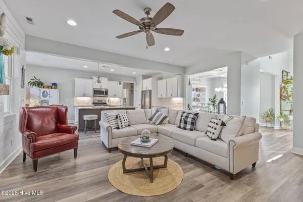 $719,000 | 422 Lanyard Drive, Newport, NC 28570