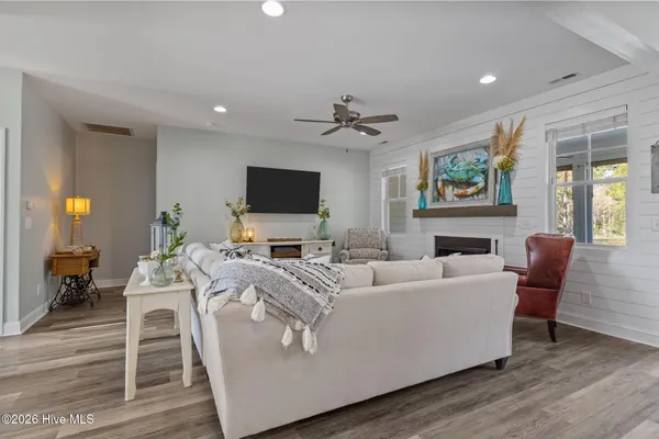 $719,000 | 422 Lanyard Drive, Newport, NC 28570