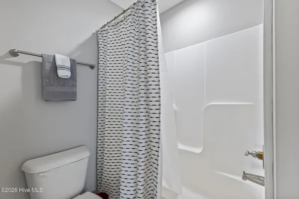 $719,000 | 422 Lanyard Drive, Newport, NC 28570