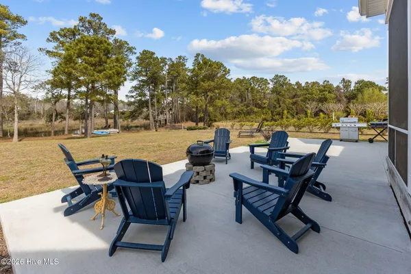 $719,000 | 422 Lanyard Drive, Newport, NC 28570
