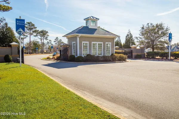 $719,000 | 422 Lanyard Drive, Newport, NC 28570
