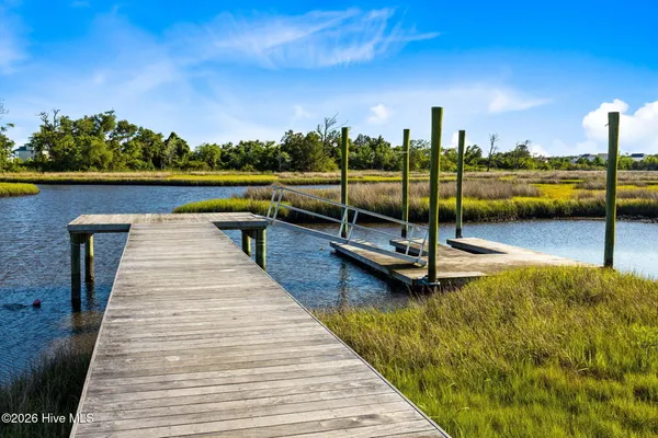 $719,000 | 422 Lanyard Drive, Newport, NC 28570