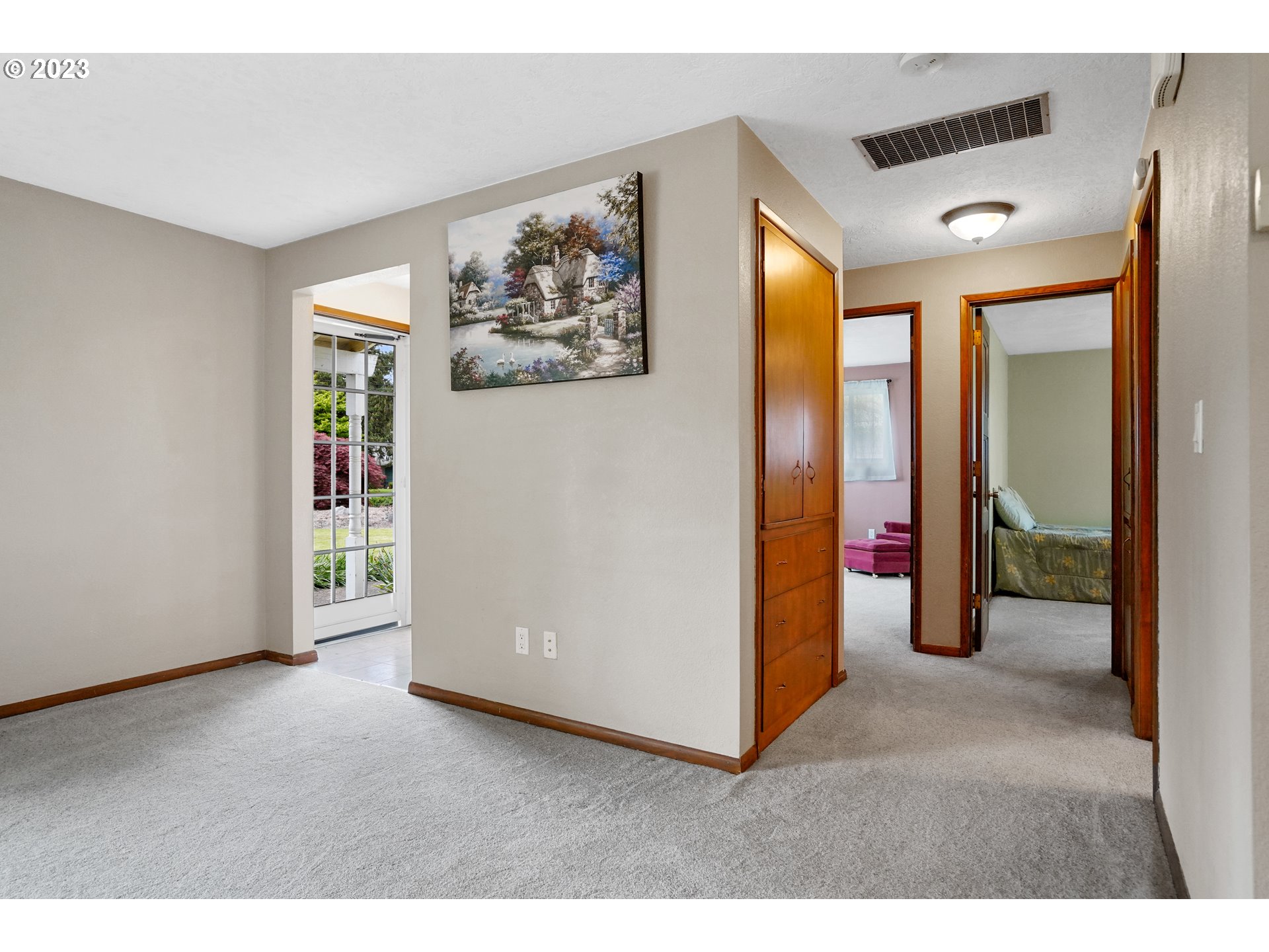 5411 Lardon Road Northeast Salem, OR 97305 - Photo 14 of 34 Gallery Image 14